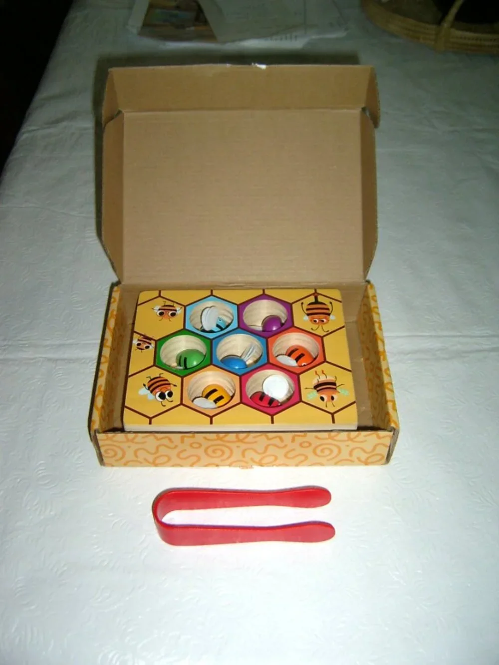 Toy Bundle, Hallmark Tin Box of Puzzles & Bee Box